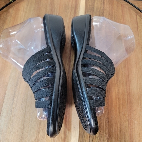 Impo Gracious Black Strappy stretch slip on sandals Size 7 - Picture 8 of 16